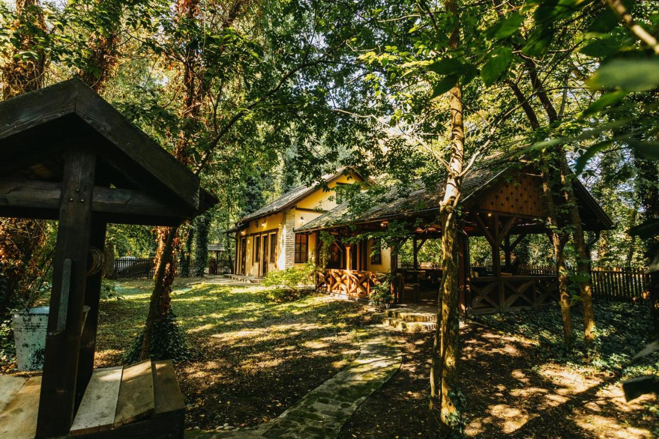 Forest House Palic Exterior photo